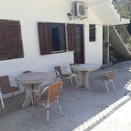 Guest House Sandra Kotor Exterior photo