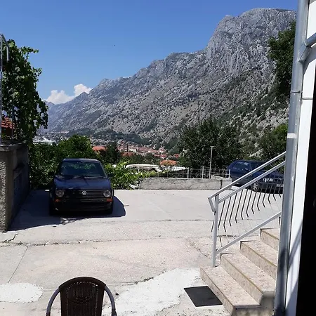 Guest House Sandra Kotor Exterior photo